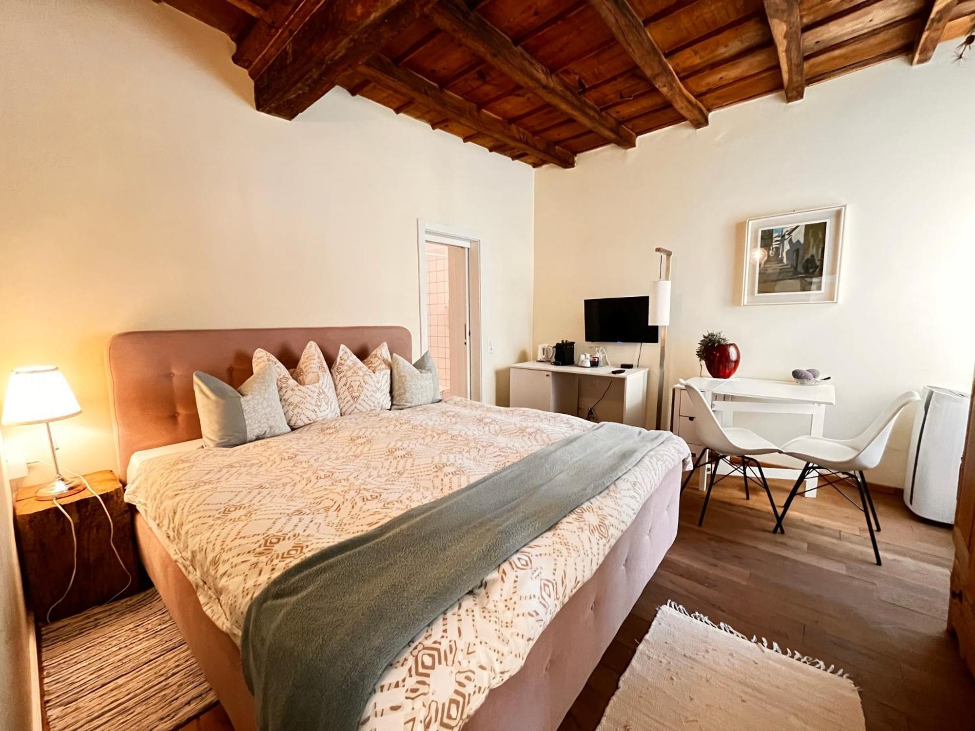 Romantico Palazzo Dei Ulivi Purasca Extérieur photo